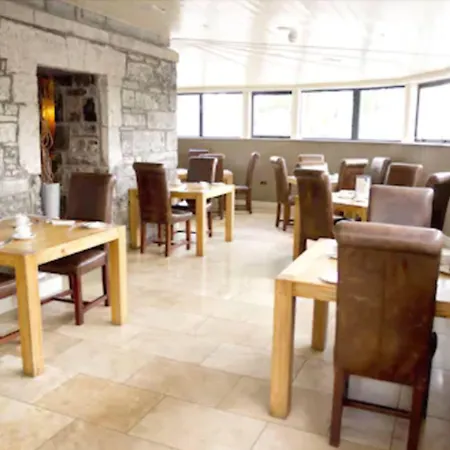 호텔 Annebrook House 4*