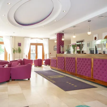 호텔 Annebrook House 4*