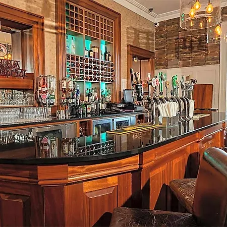 Annebrook House 4*