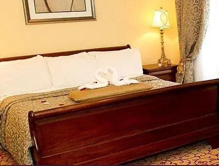 Annebrook House فندق